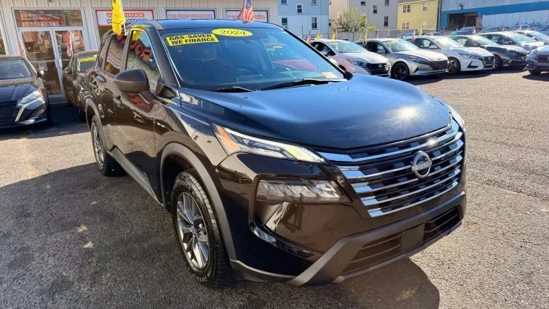 2024 Nissan Rogue - Image 2 of 12