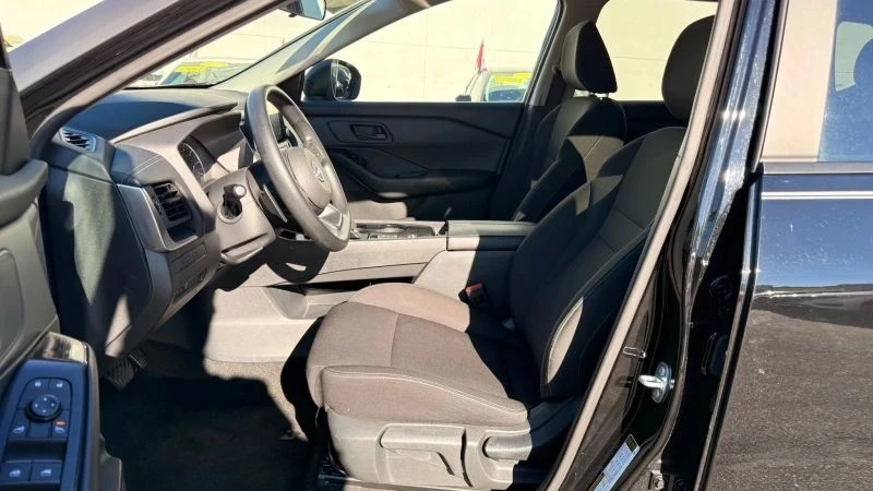 2024 Nissan Rogue - Image 12 of 12