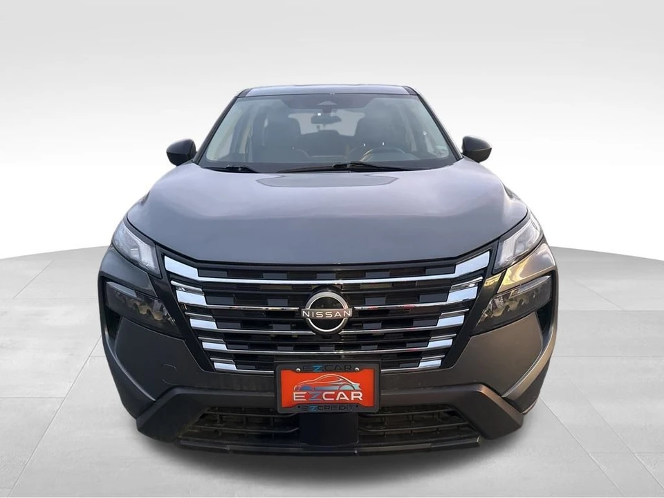 2024 Nissan Rogue - Image 2 of 12