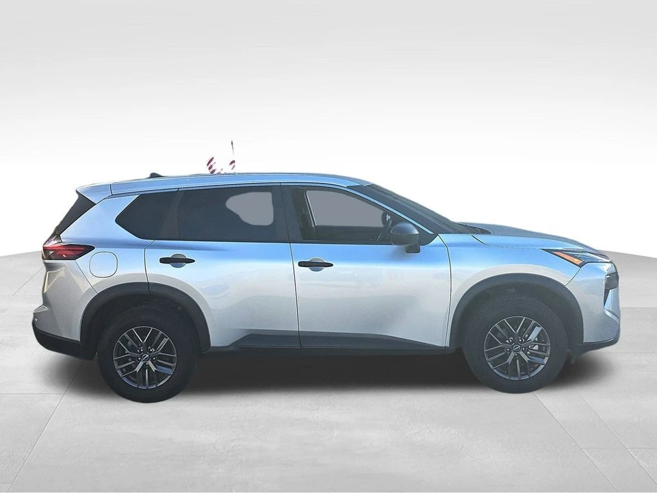 2024 Nissan Rogue - Image 12 of 12