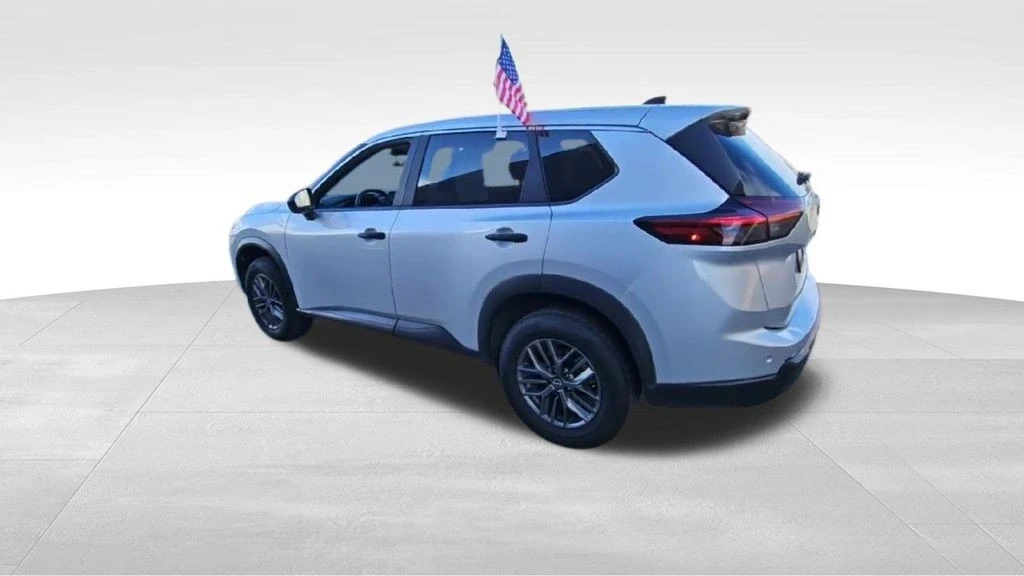 2024 Nissan Rogue - Image 6 of 12