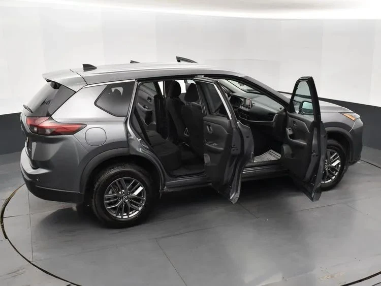 2024 Nissan Rogue - Image 6 of 12