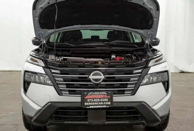2024 Nissan Rogue - Image 3 of 12