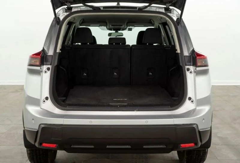 2024 Nissan Rogue - Image 12 of 12