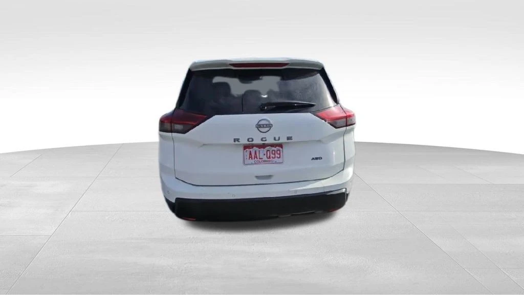 2024 Nissan Rogue - Image 7 of 12