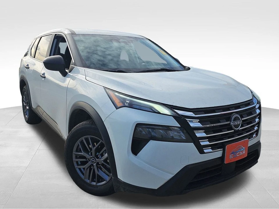 2024 Nissan Rogue - Image 10 of 12