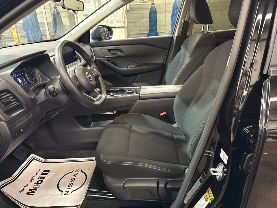 2024 Nissan Rogue - Image 11 of 12