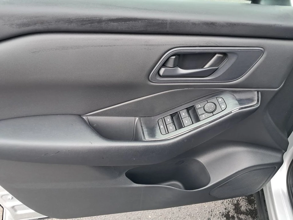 2024 Nissan Rogue - Image 12 of 12