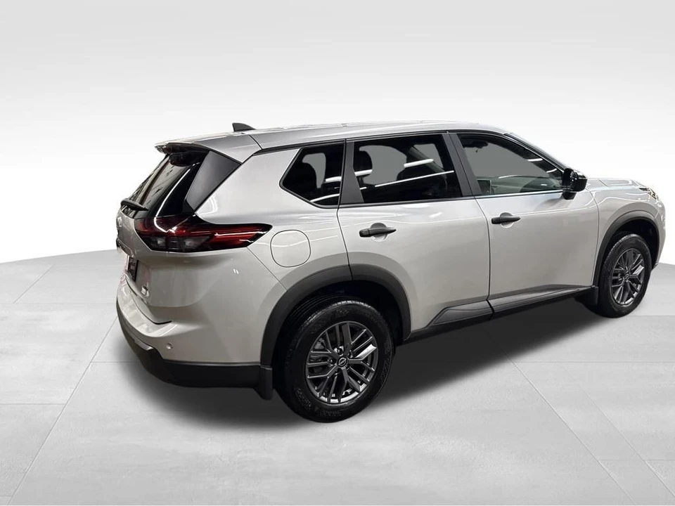 2024 Nissan Rogue - Image 2 of 12