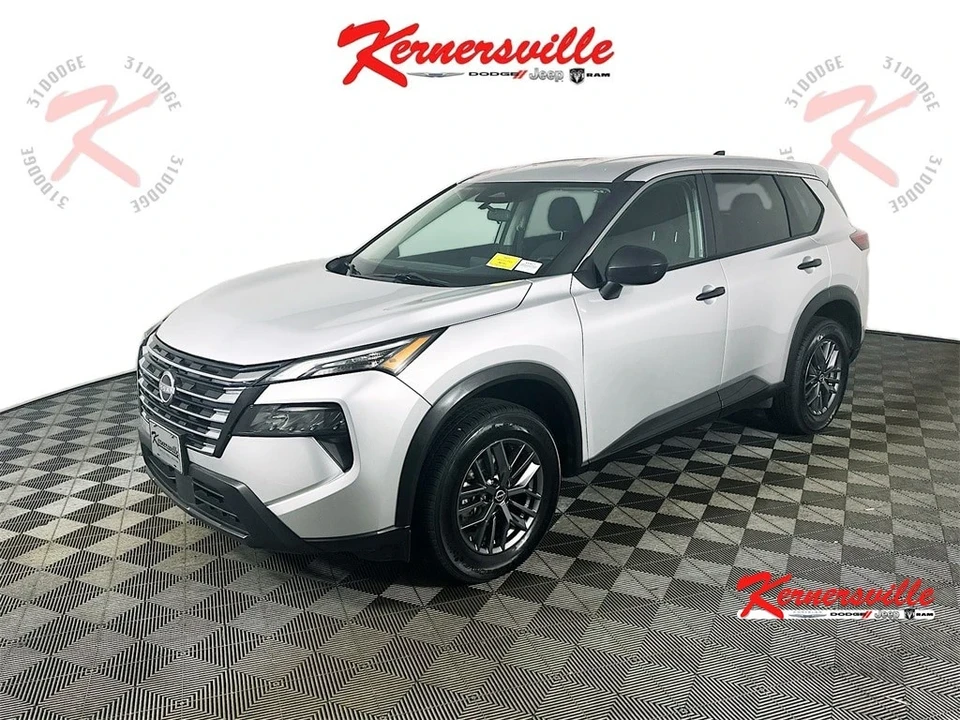 2024 Nissan Rogue - Image 3 of 21