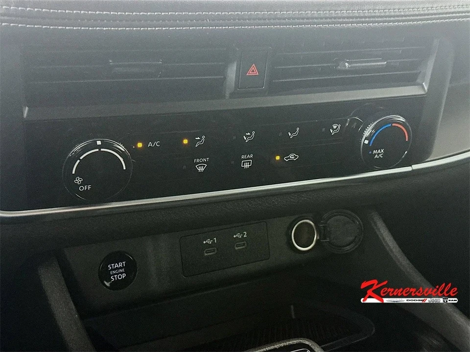 2024 Nissan Rogue - Image 18 of 21