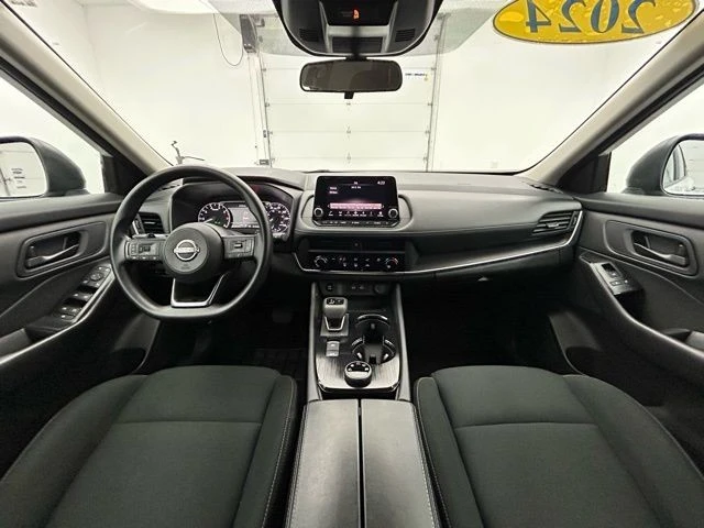 2024 Nissan Rogue - Image 3 of 12