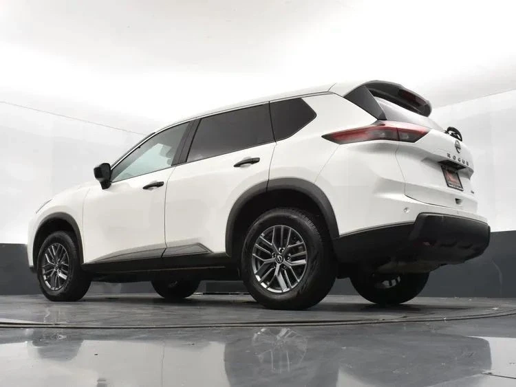 2024 Nissan Rogue - Image 12 of 12