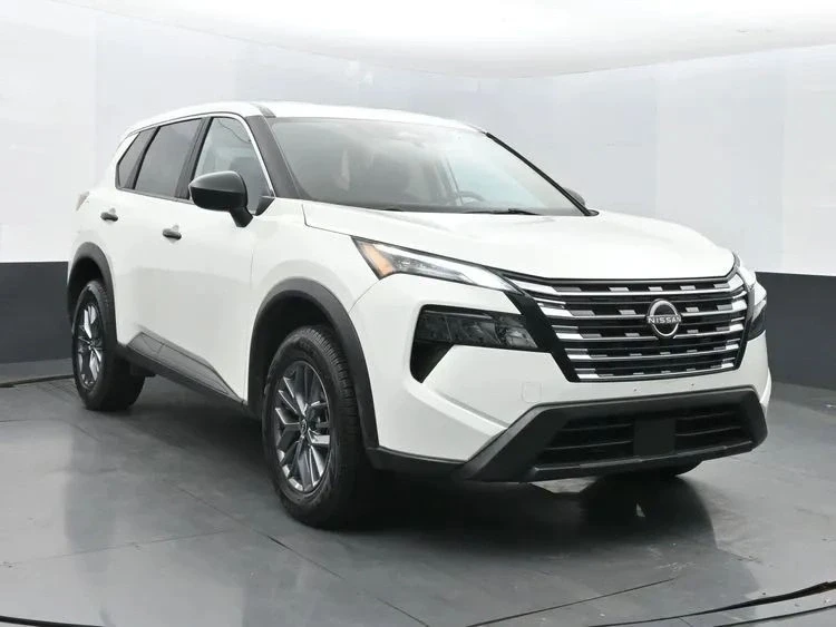 2024 Nissan Rogue - Image 2 of 12
