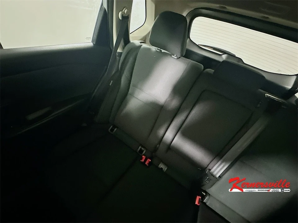 2024 Nissan Rogue - Image 12 of 21