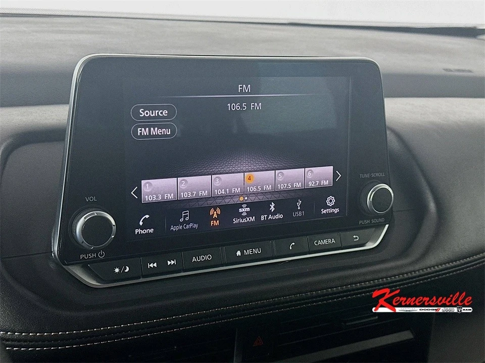 2024 Nissan Rogue - Image 17 of 21