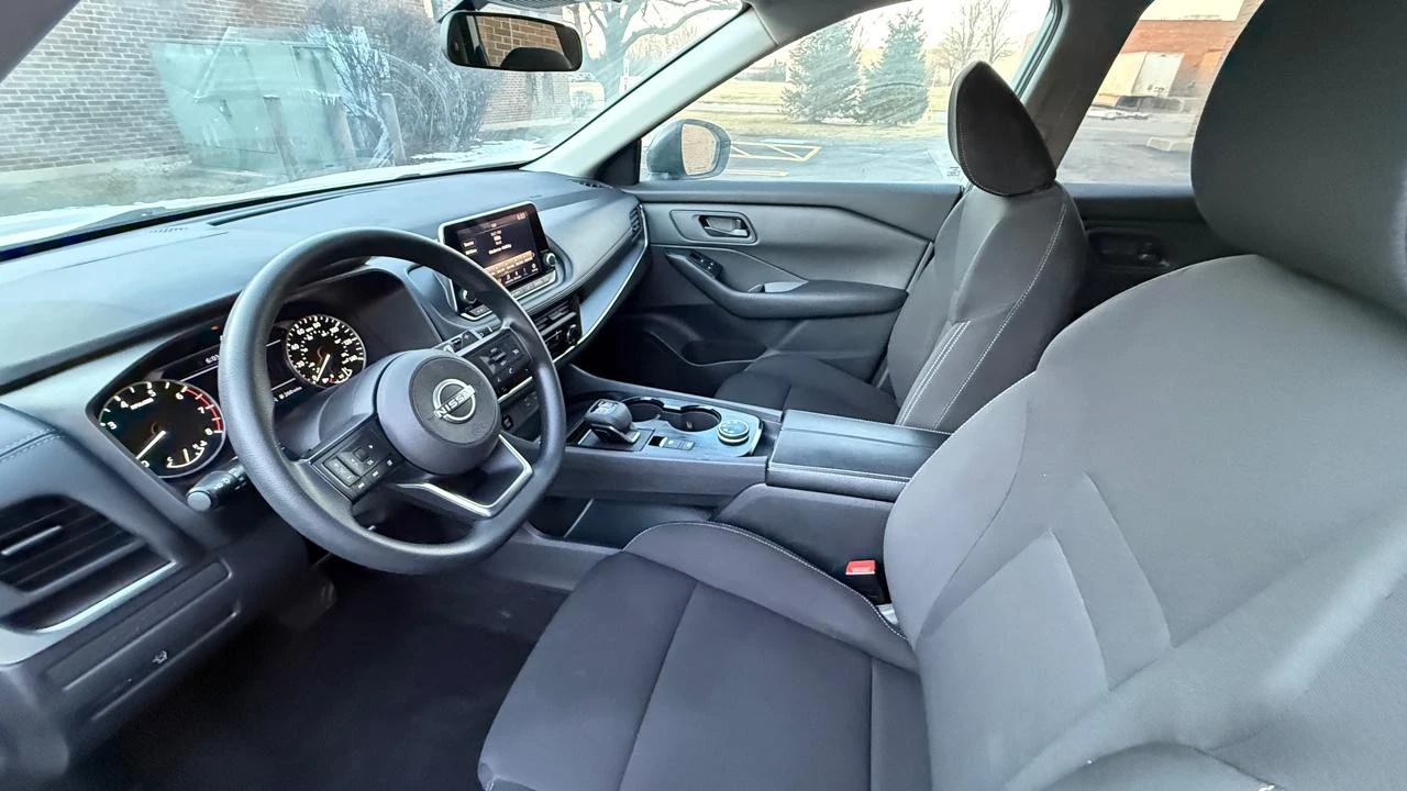 2024 Nissan Rogue - Image 9 of 21
