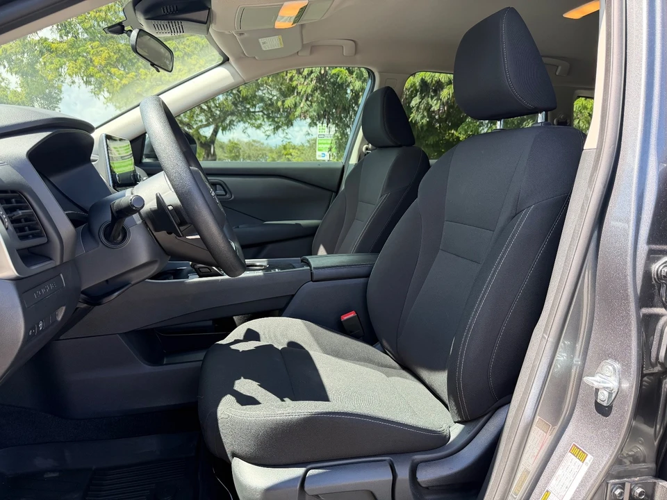 2024 Nissan Rogue - Image 20 of 21