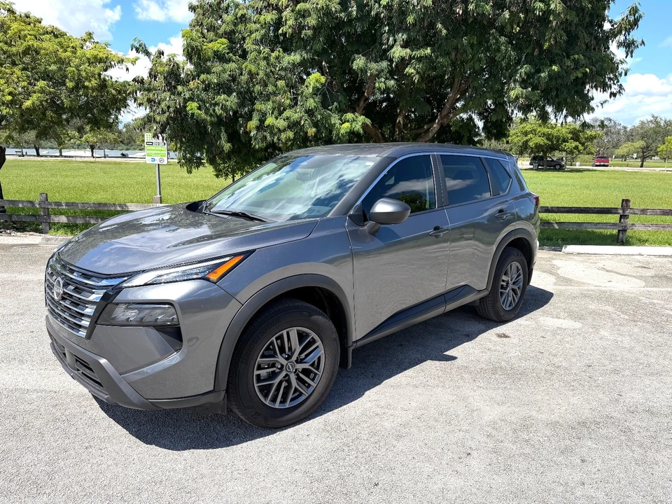2024 Nissan Rogue - Image 5 of 21