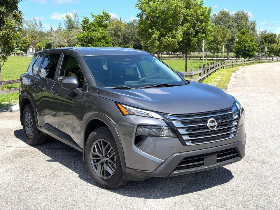 2024 Nissan Rogue - Image 2 of 21