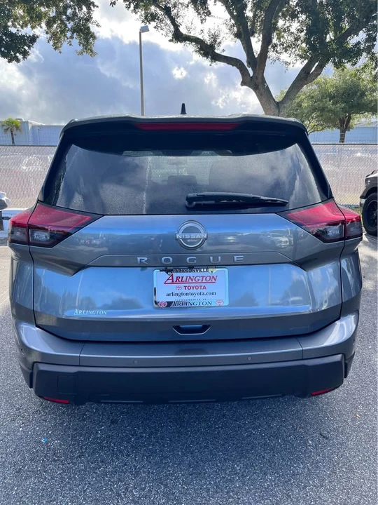 2024 Nissan Rogue - Image 4 of 7