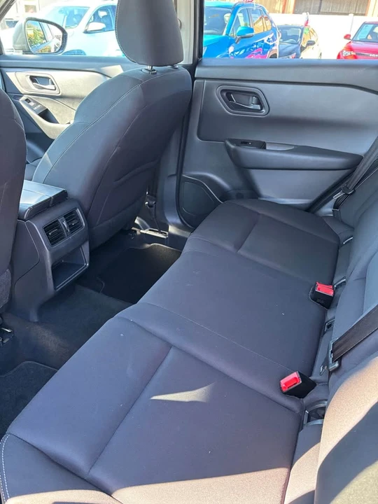 2024 Nissan Rogue - Image 9 of 12