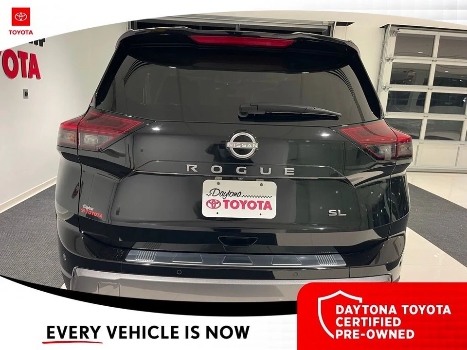 2024 Nissan Rogue - Image 11 of 12