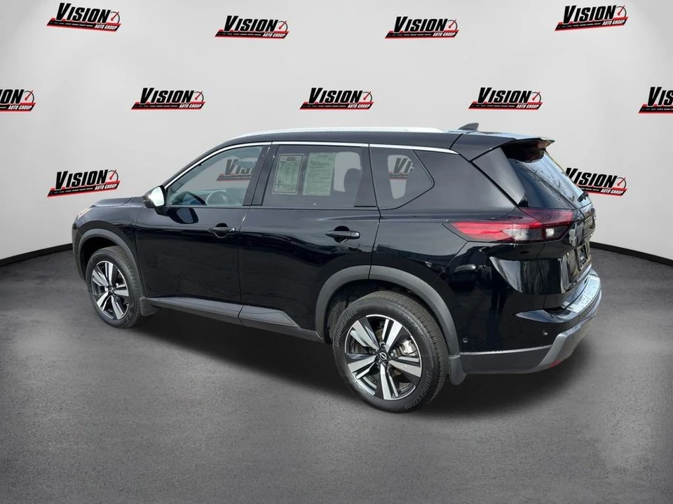 2024 Nissan Rogue - Image 7 of 12