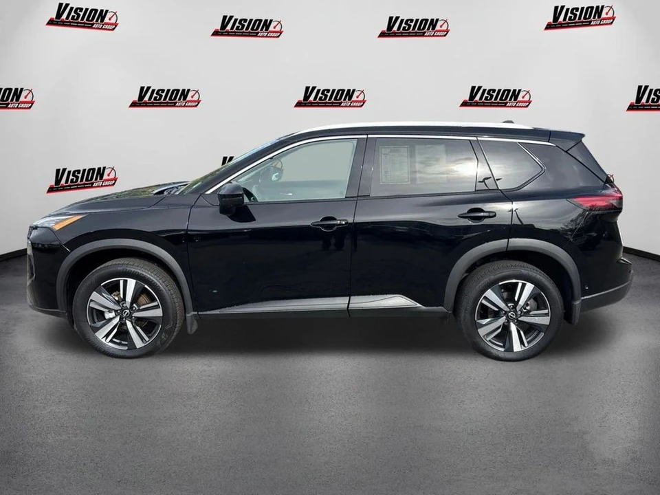2024 Nissan Rogue - Image 8 of 12