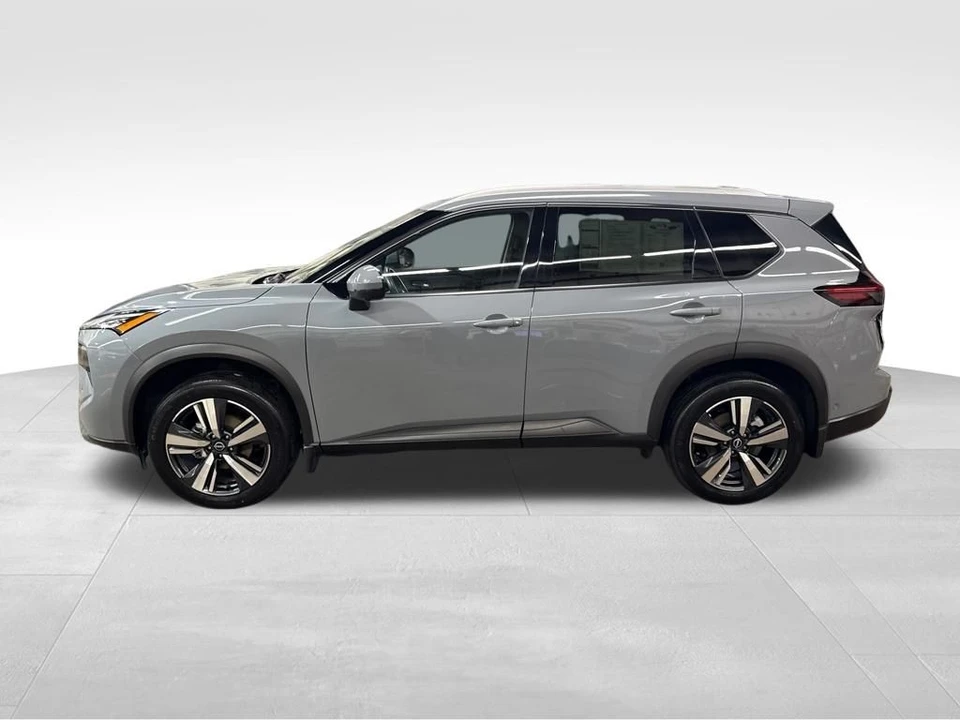2024 Nissan Rogue - Image 2 of 12