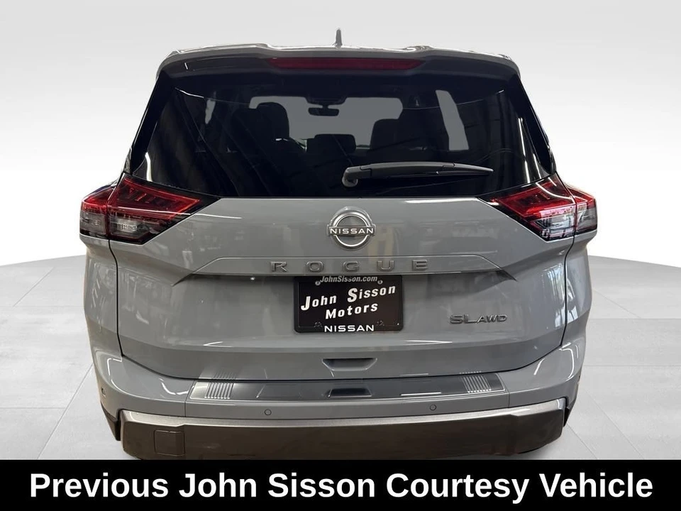 2024 Nissan Rogue - Image 4 of 12