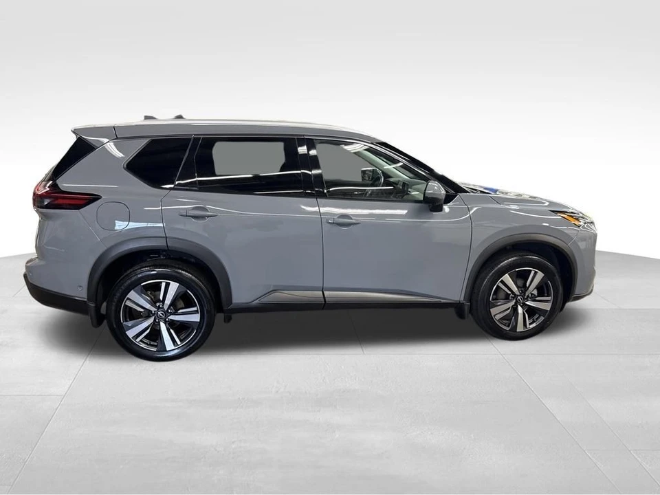 2024 Nissan Rogue - Image 7 of 12