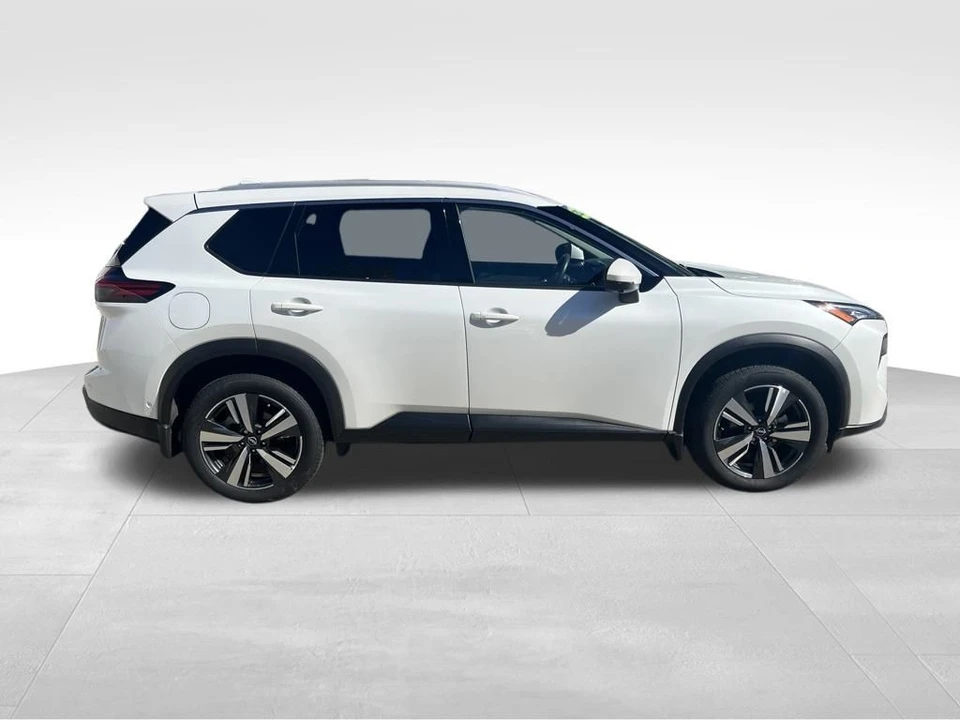 2024 Nissan Rogue - Image 7 of 12