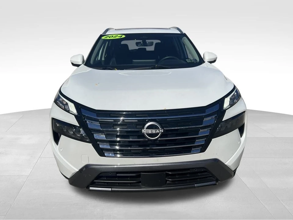 2024 Nissan Rogue - Image 10 of 12