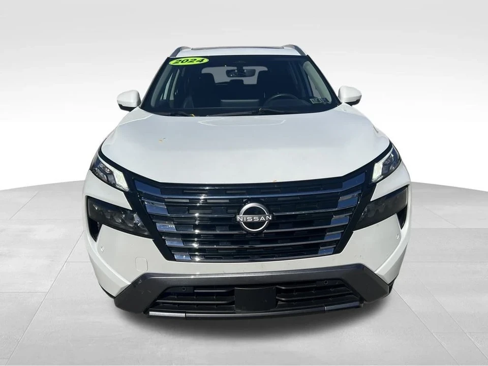 2024 Nissan Rogue - Image 10 of 12