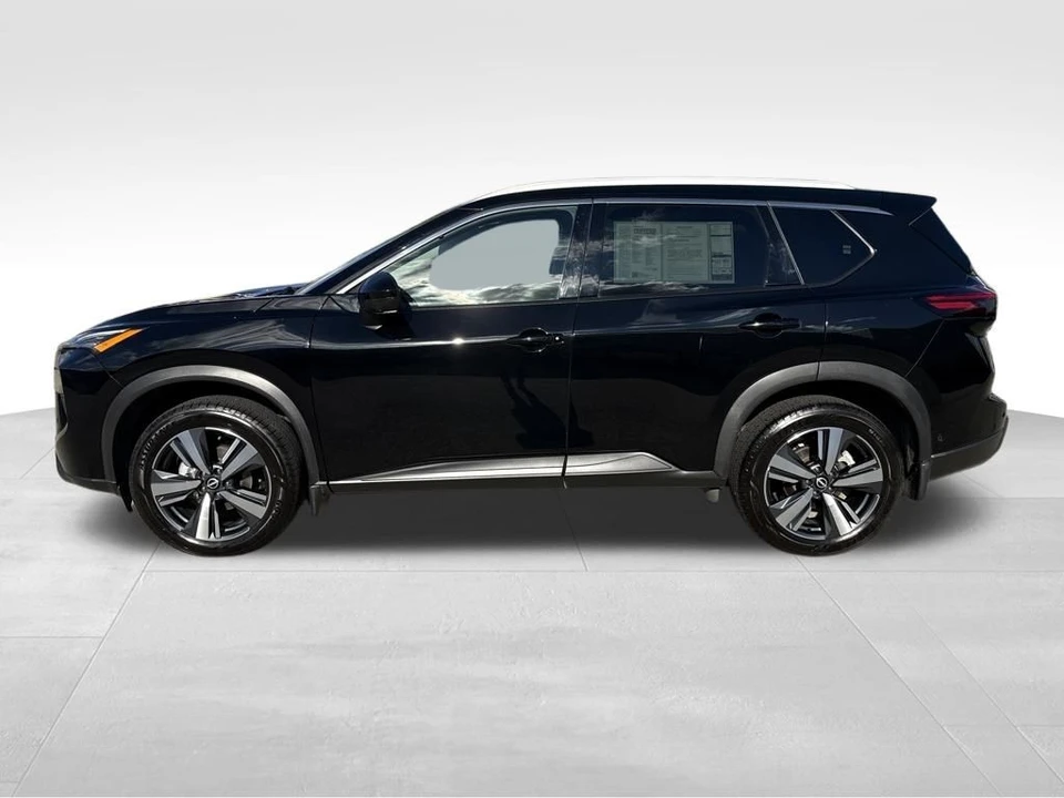 2024 Nissan Rogue - Image 2 of 12