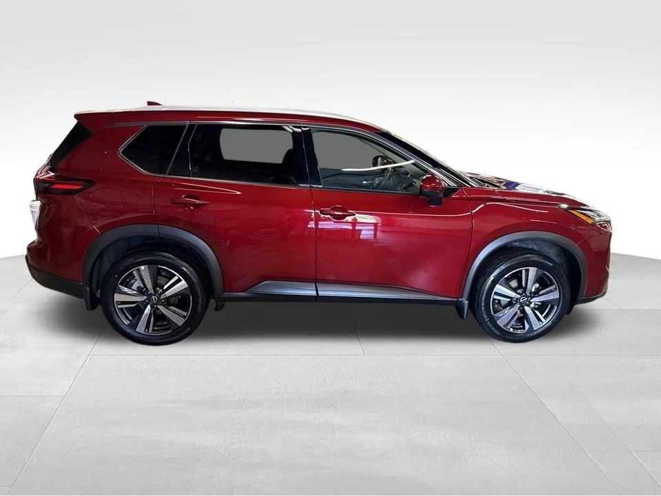 2024 Nissan Rogue - Image 7 of 12