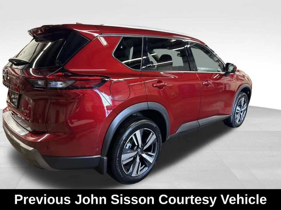 2024 Nissan Rogue - Image 5 of 12