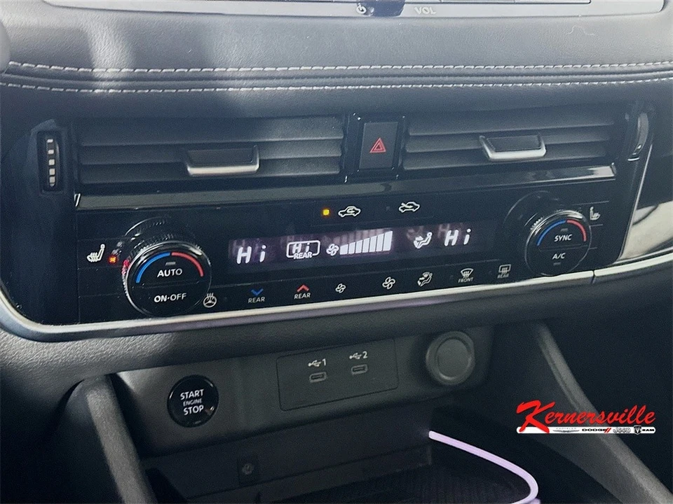 2024 Nissan Rogue - Image 18 of 21