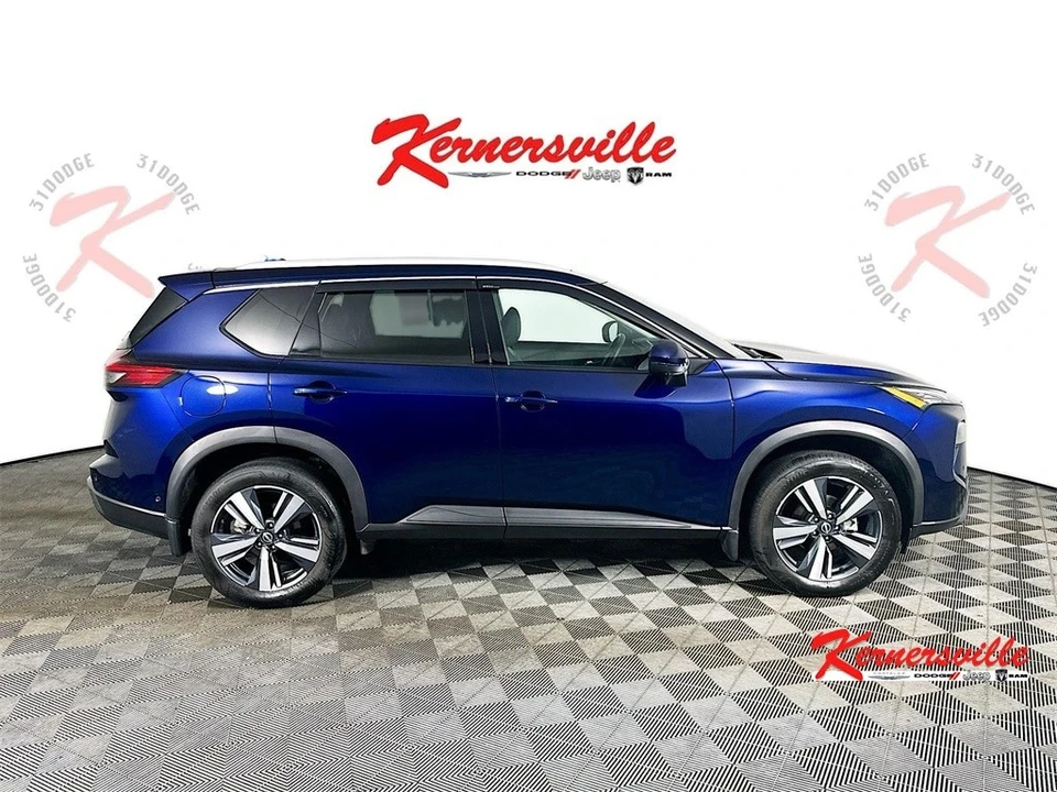 2024 Nissan Rogue - Image 8 of 21