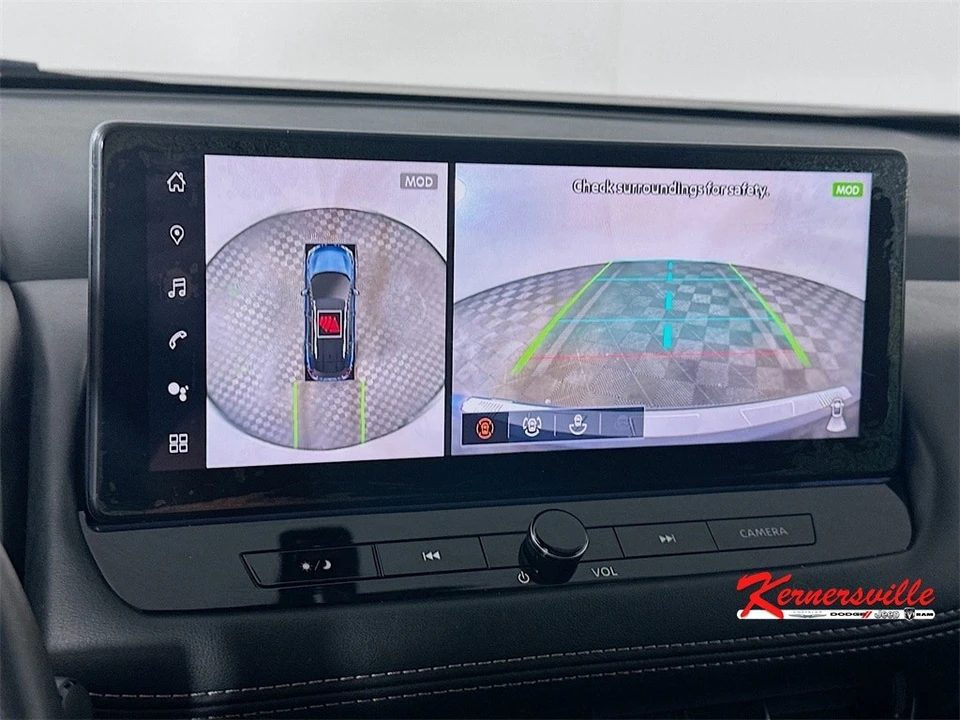 2024 Nissan Rogue - Image 20 of 21