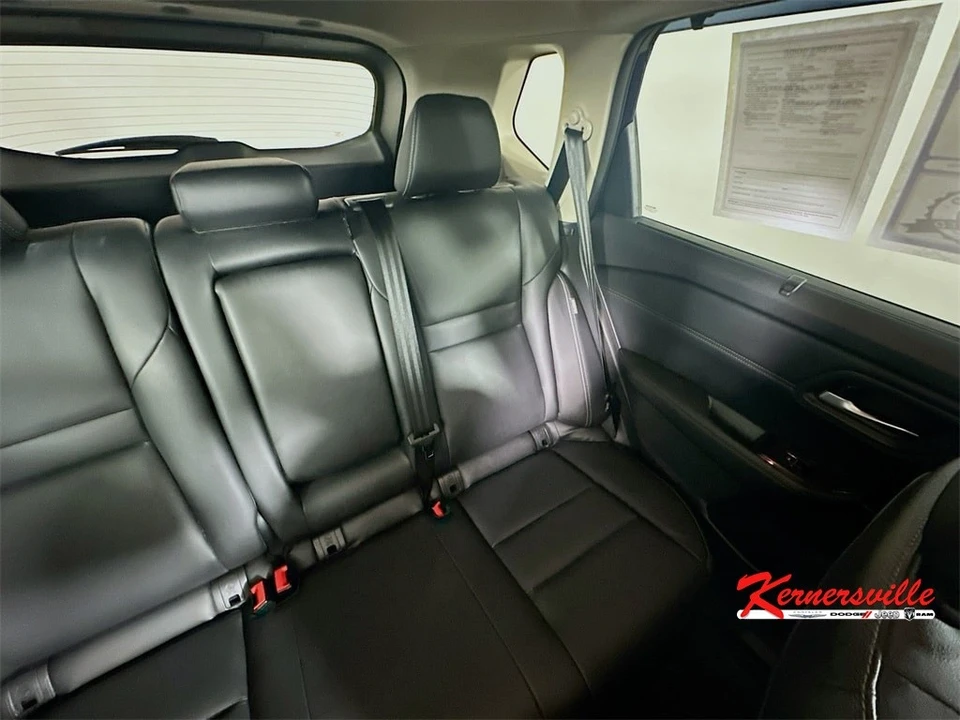 2024 Nissan Rogue - Image 14 of 21