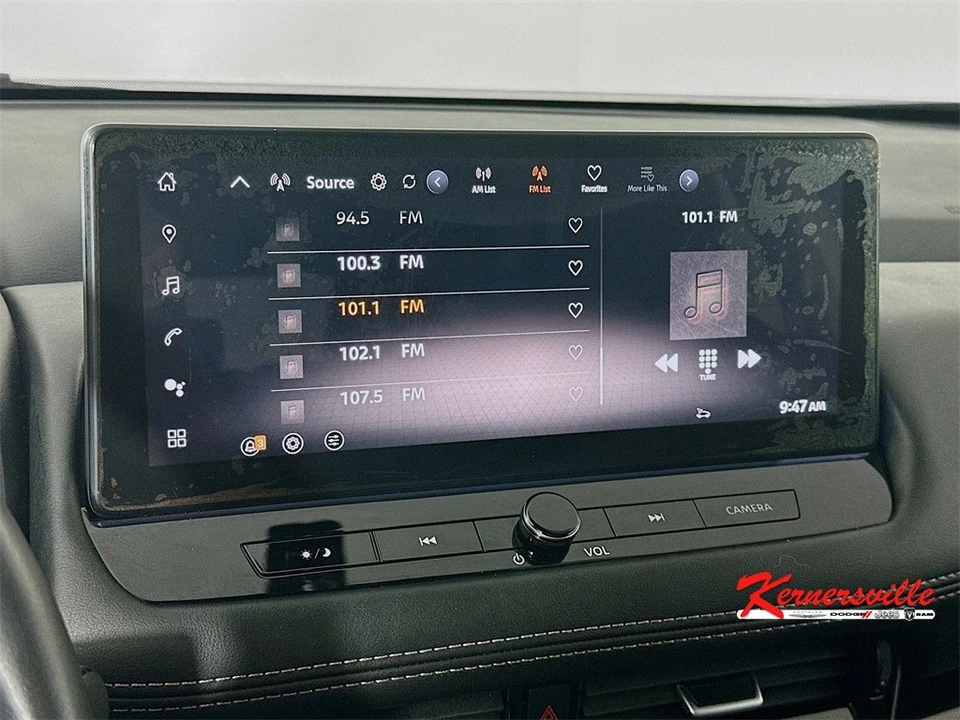 2024 Nissan Rogue - Image 17 of 21