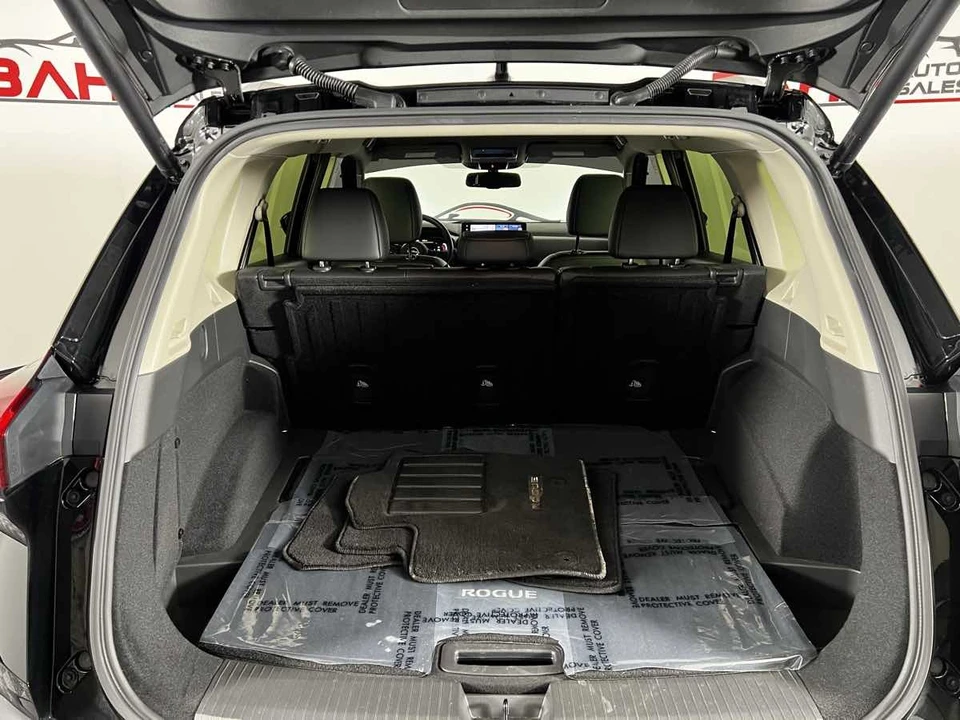 2024 Nissan Rogue - Image 8 of 21