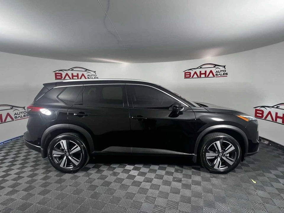 2024 Nissan Rogue - Image 12 of 21