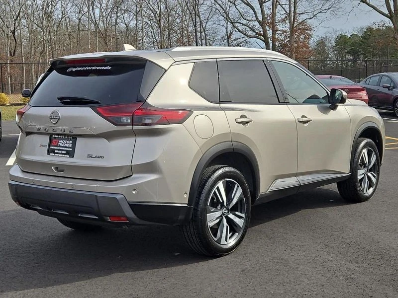 2024 Nissan Rogue - Image 6 of 12