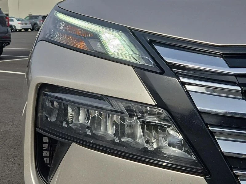 2024 Nissan Rogue - Image 9 of 12