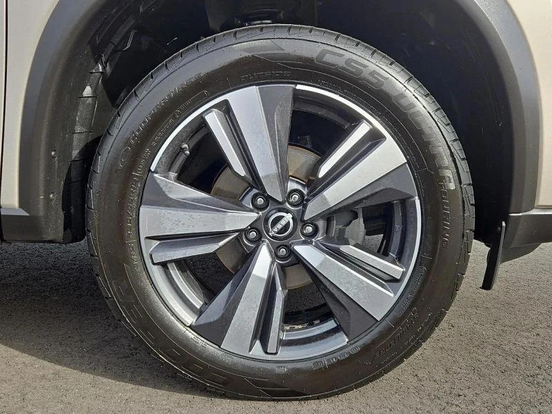 2024 Nissan Rogue - Image 8 of 12