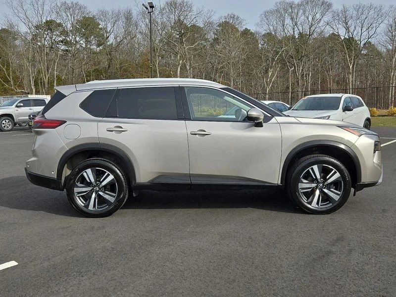 2024 Nissan Rogue - Image 7 of 12