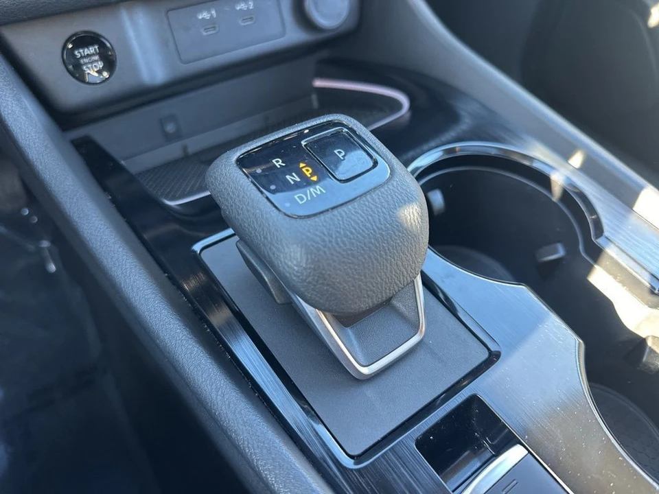 2024 Nissan Rogue - Image 18 of 21